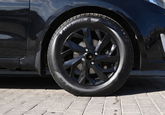 Подержанный автомобиль Kia Rio Sedan 2012 года (19 фото)