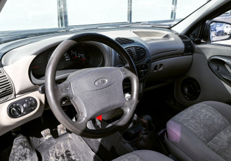 Подержанный автомобиль LADA (ВАЗ) Kalina Hatchback 2007 года (14 фото)