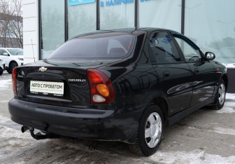 Подержанный автомобиль Chevrolet Lanos 2006 года (5 фото)