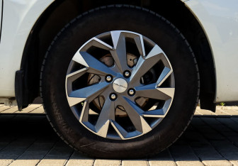 Подержанный автомобиль LADA (ВАЗ) Vesta Wagon 2019 года (21 фото)