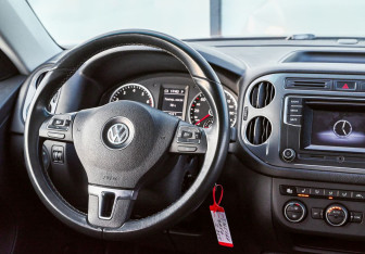 Подержанный автомобиль Volkswagen Tiguan 2016 года (11 фото)
