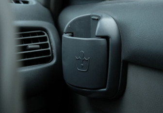 Подержанный автомобиль Nissan March Hatchback 2001 года (12 фото)