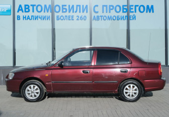 Подержанный автомобиль Hyundai Accent Sedan 2008 года (2 фото)