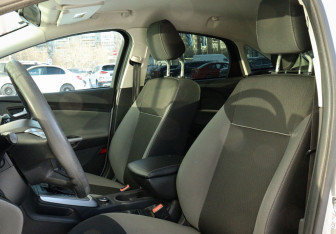 Подержанный автомобиль Ford Focus Sedan 2012 года (17 фото)