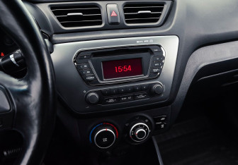 Подержанный автомобиль Kia Rio Sedan 2013 года (8 фото)