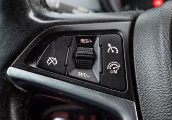 Подержанный автомобиль Opel Zafira Compactvan 2013 года (21 фото)