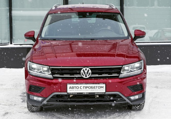 Подержанный автомобиль Volkswagen Tiguan 2017 года (8 фото)
