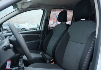 Подержанный автомобиль Renault Duster 2018 года (16 фото)