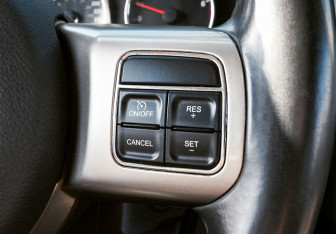 Подержанный автомобиль Jeep Compass 2012 года (12 фото)