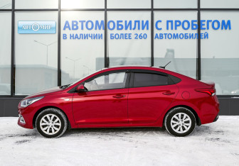 Подержанный автомобиль Hyundai Solaris Sedan 2017 года (2 фото)