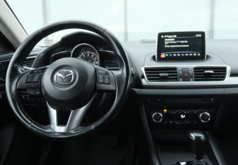 Подержанный автомобиль Mazda 3 Sedan 2014 года (10 фото)