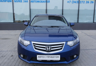 Подержанный автомобиль Honda Accord Sedan 2011 года (8 фото)