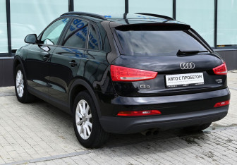 Подержанный автомобиль Audi Q3 2013 года (3 фото)