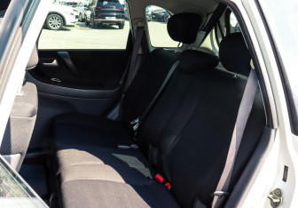 Подержанный автомобиль Suzuki Liana Wagon 2004 года (16 фото)