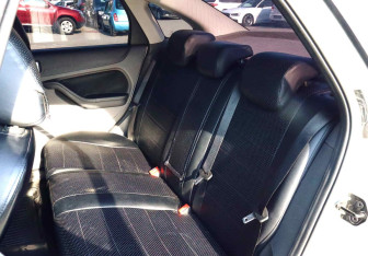 Подержанный автомобиль Ford Focus Sedan 2006 года (16 фото)