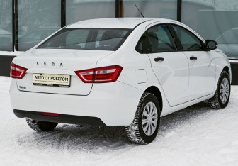 Подержанный автомобиль LADA (ВАЗ) Vesta Sedan 2021 года (5 фото)