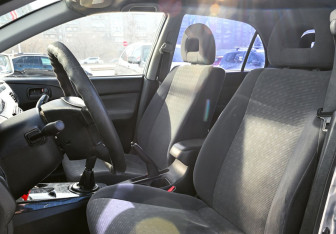 Подержанный автомобиль Mitsubishi Lancer Sedan 2004 года (13 фото)