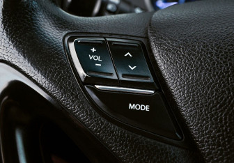 Подержанный автомобиль Hyundai Sonata 2010 года (14 фото)