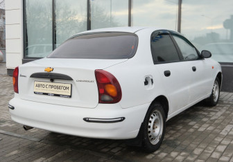 Подержанный автомобиль Chevrolet Lanos 2006 года (5 фото)
