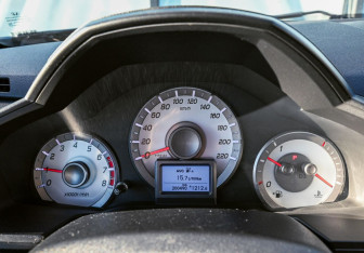 Подержанный автомобиль Honda Pilot 2013 года (10 фото)