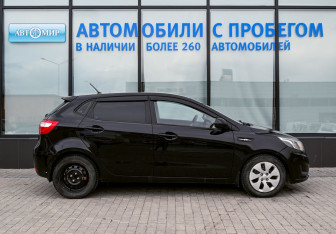 Подержанный автомобиль Kia Rio Hatchback 2013 года (6 фото)