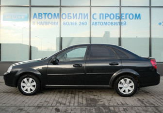 Подержанный автомобиль Chevrolet Lacetti Sedan 2011 года (2 фото)