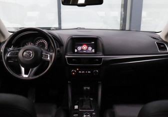 Подержанный автомобиль Mazda CX-5 2016 года (18 фото)