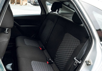 Подержанный автомобиль LADA (ВАЗ) Granta Liftback 2019 года (15 фото)