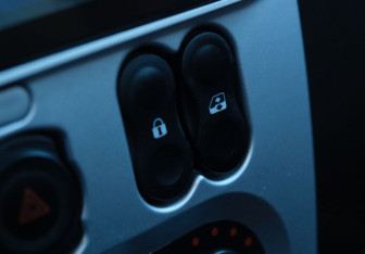 Подержанный автомобиль Renault Logan Sedan 2013 года (11 фото)