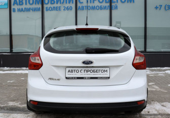 Подержанный автомобиль Ford Focus Hatchback 2012 года (4 фото)