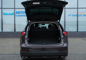 Подержанный автомобиль Lexus NX 2015 года (18 фото)