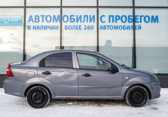 Подержанный автомобиль Chevrolet Aveo Sedan 2008 года (6 фото)