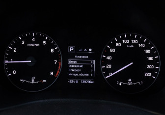 Подержанный автомобиль Hyundai Creta 2017 года (16 фото)