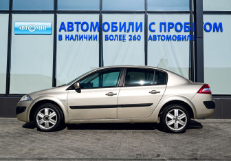 Подержанный автомобиль Renault Megane Sedan 2006 года (2 фото)