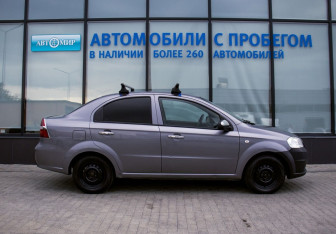Подержанный автомобиль Chevrolet Aveo Sedan 2011 года (6 фото)