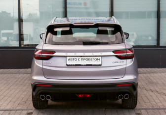 Подержанный автомобиль Geely Coolray 2023 года (4 фото)