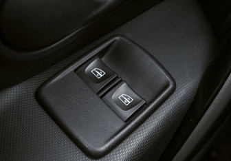 Подержанный автомобиль Renault Logan Sedan 2022 года (15 фото)