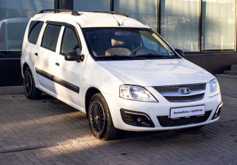 Подержанный автомобиль LADA (ВАЗ) Largus Wagon 2018 года (7 фото)