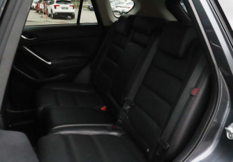 Подержанный автомобиль Mazda CX-5 2016 года (17 фото)