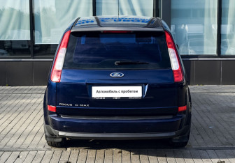Подержанный автомобиль Ford C-MAX 2004 года (8 фото)