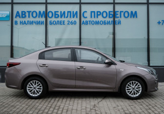 Подержанный автомобиль Kia Rio Sedan 2020 года (6 фото)