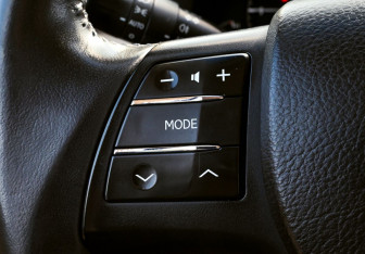 Подержанный автомобиль Lexus RX 2011 года (14 фото)