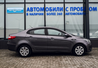Подержанный автомобиль Kia Rio Sedan 2014 года (6 фото)
