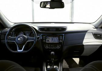 Подержанный автомобиль Nissan X-Trail 2019 года (18 фото)