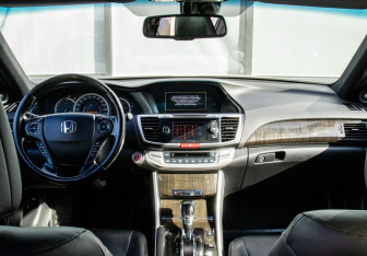 Подержанный автомобиль Honda Accord Sedan 2013 года (18 фото)