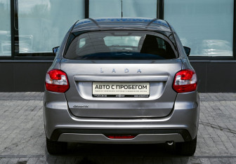 Подержанный автомобиль LADA (ВАЗ) Granta Hatchback 2021 года (4 фото)