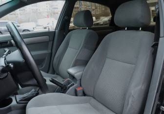 Подержанный автомобиль Chevrolet Lacetti Sedan 2011 года (16 фото)