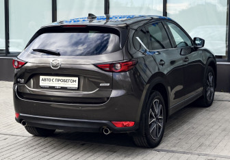 Подержанный автомобиль Mazda CX-5 2018 года (5 фото)