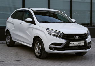 Подержанный автомобиль LADA (ВАЗ) XRAY 2017 года (7 фото)