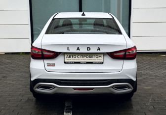 Подержанный автомобиль LADA (ВАЗ) Vesta Sedan 2023 года (4 фото)